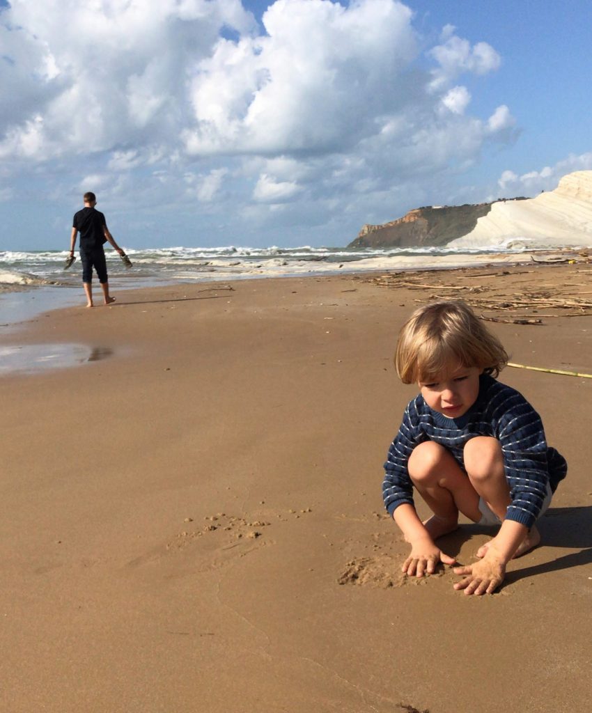 Kid on the beach Scala dei Turchi